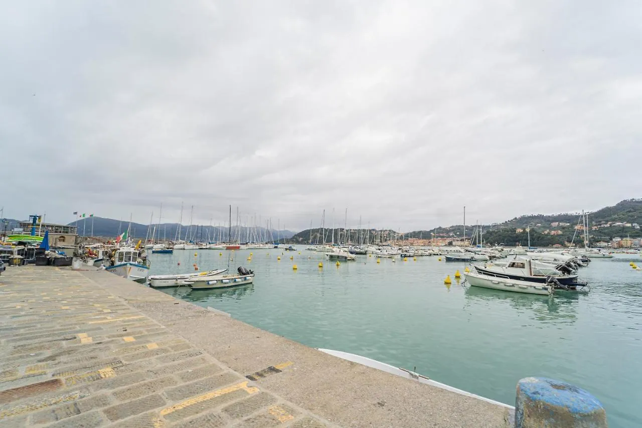 A Casa Di Chiara, Centro Lerici 50 Metri Dal Mare Appartement